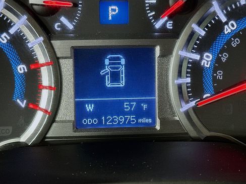 Used 2017 Toyota 4Runner SR5 image 18