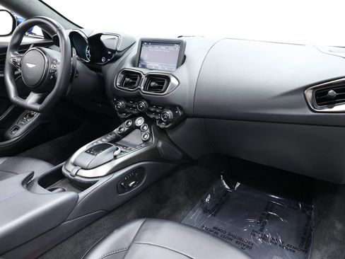 Used 2023 Aston Martin V8 Vantage Roadster RWD image 75