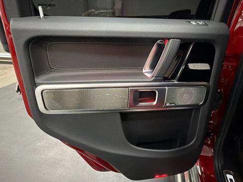 Used 2025 Mercedes-Benz G 580 w/ EQ Technology image 39