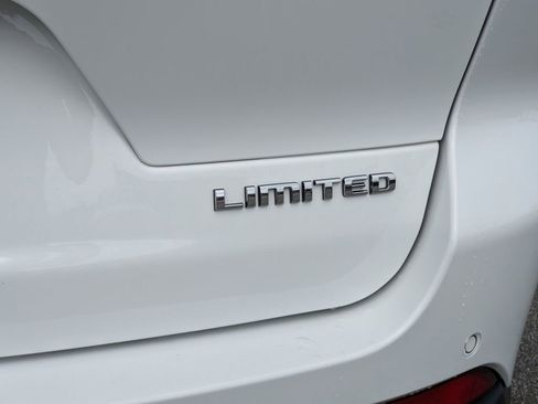 Certified 2021 Jeep Grand Cherokee L Limited image 25