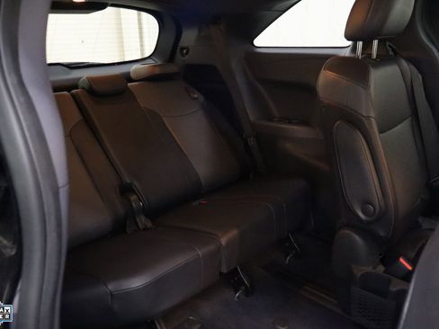 Used 2023 Toyota Sienna XSE image 29