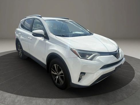 Used 2017 Toyota RAV4 XLE w/ All Weather Liner Package AWD/4WD image 3