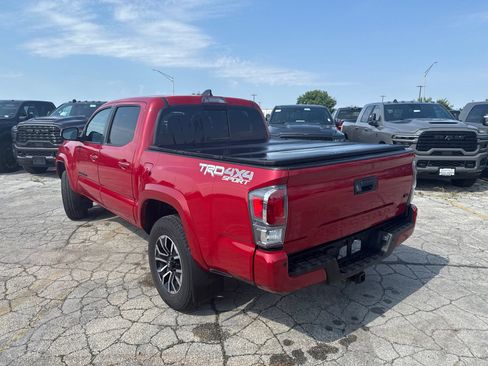 Used 2023 Toyota Tacoma TRD Sport w/ TRD Premium Sport Package AWD/4WD image 8