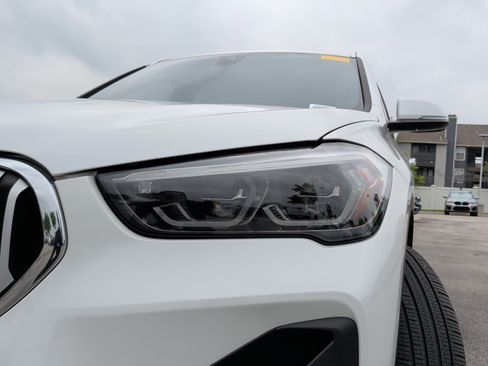Used 2021 BMW X1 sDrive28i w/ Premium Package FWD image 3