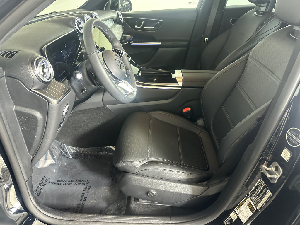 Certified 2026 Mercedes-Benz GLC 300 4MATIC image 9