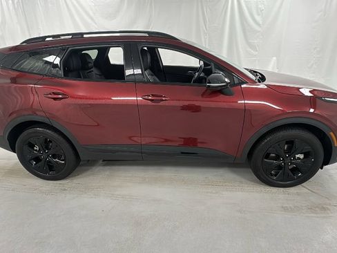 Used 2025 Kia Sportage X-Line image 2