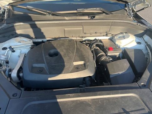 Used 2017 Volvo XC90 T6 Inscription w/ Vision Package AWD/4WD image 10