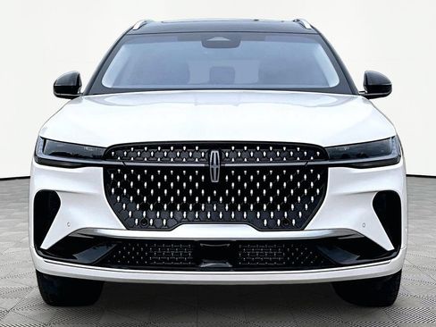 Used 2024 Lincoln Nautilus Reserve w/ Equipment Group 202A AWD/4WD image 3