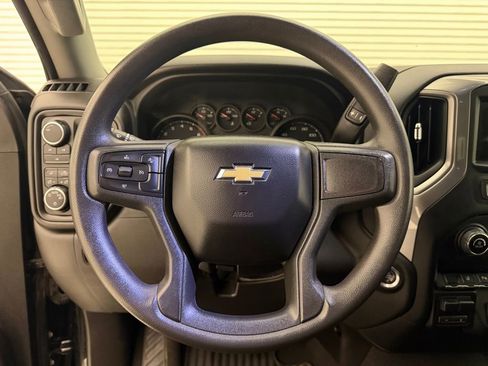 Certified 2024 Chevrolet Silverado 2500 Custom w/ Custom Value Package image 3