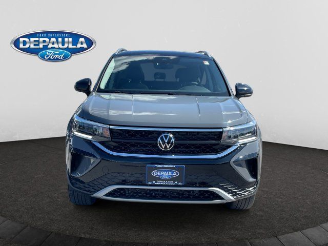 Used 2024 Volkswagen Taos SE AWD/4WD image 10