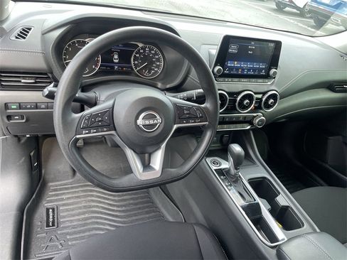 Used 2024 Nissan Sentra SV image 10
