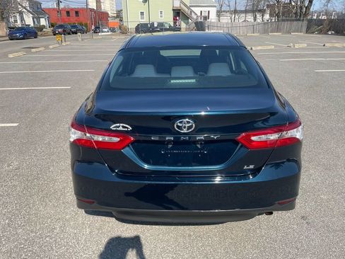 Used 2018 Toyota Camry LE w/ Convenience Package image 6