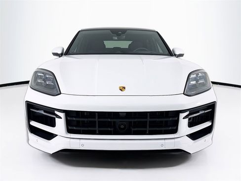 New 2026 Porsche Cayenne Coupe image 6