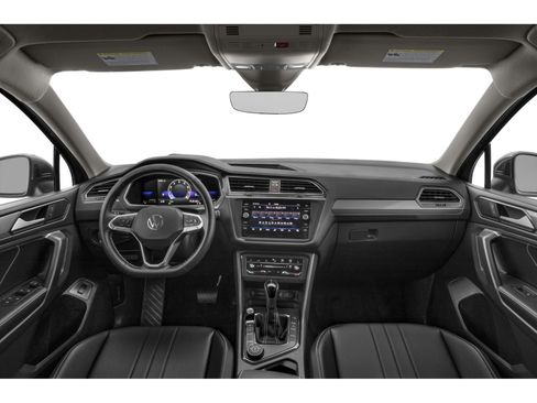 Used 2023 Volkswagen Tiguan SE AWD/4WD image 7