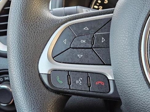 Used 2018 Jeep Renegade Sport w/ Power & Air Group FWD image 17