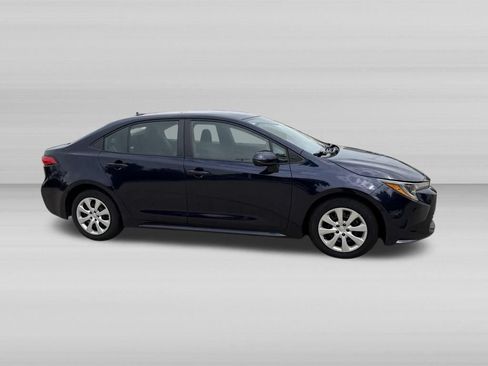 Used 2023 Toyota Corolla LE w/ Carpet Mat Package (TMS) FWD image 3