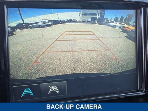Used 2019 Chevrolet Traverse LT w/ LPO, Cargo Package FWD image 18