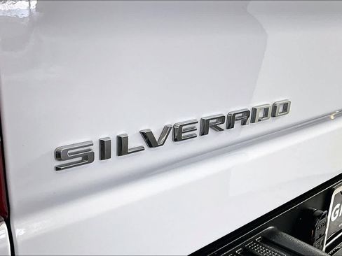 Used 2025 Chevrolet Silverado 1500 Custom Trail Boss AWD/4WD image 27