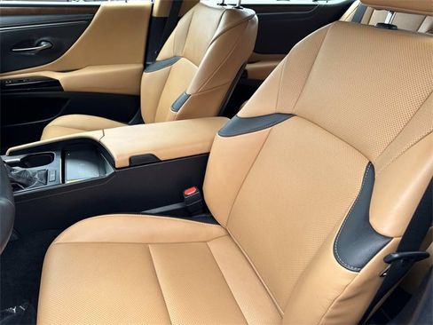 Certified 2024 Lexus ES 350 w/ Premium Package image 20