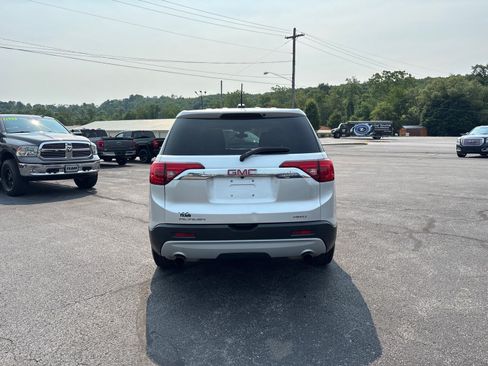 Used 2018 GMC Acadia SLE AWD/4WD image 6