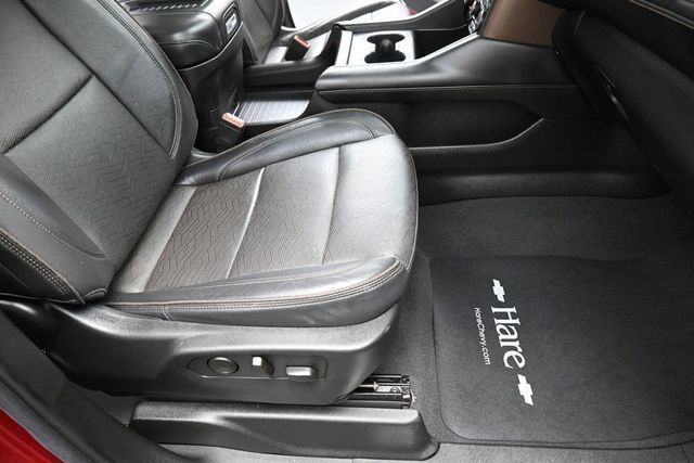 Used 2022 Chevrolet Suburban High Country AWD/4WD image 32