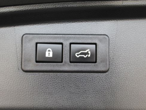 Used 2020 Subaru Outback Limited image 23