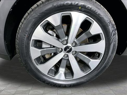 Used 2022 Kia Telluride S FWD image 33