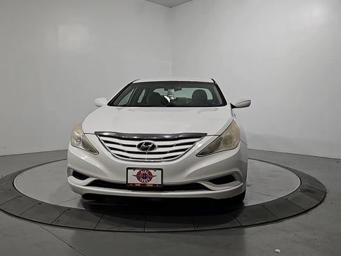 Used 2012 Hyundai Sonata GLS FWD image 9