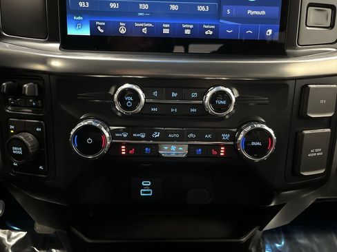 Certified 2022 Ford F150 Lariat w/ Equipment Group 501A Mid AWD/4WD image 20