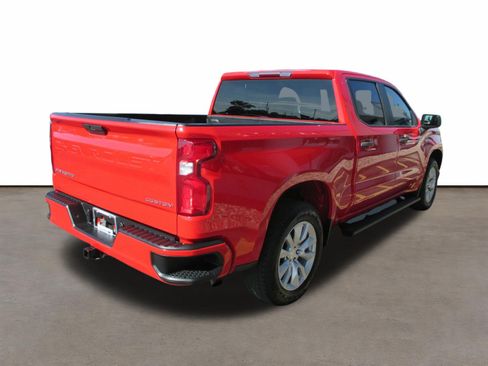 Used 2022 Chevrolet Silverado 1500 Custom w/ Safety Confidence Package RWD image 5
