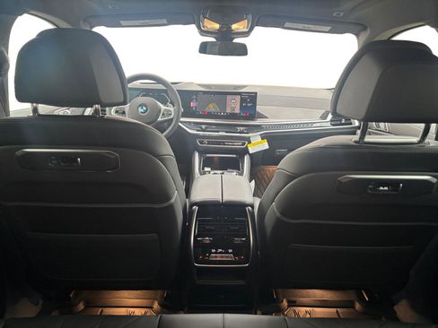 Used 2026 BMW X6 xDrive40i image 15