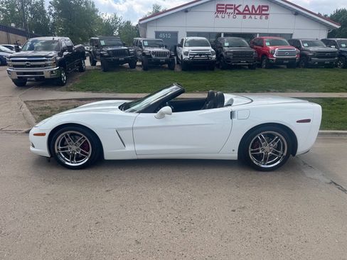 Used 2008 Chevrolet Corvette Convertible RWD image 2
