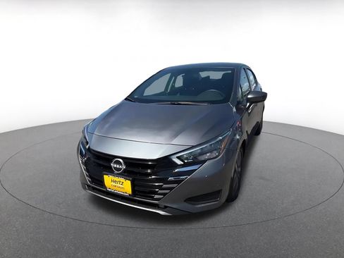 Used 2025 Nissan Versa SV FWD image 7