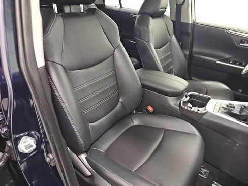 Used 2020 Toyota RAV4 Limited AWD/4WD image 37
