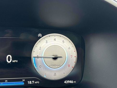 Certified 2021 Hyundai Santa Fe SEL w/ Convenience + Premium Package image 17