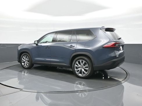Certified 2025 Toyota Grand Highlander AWD image 7