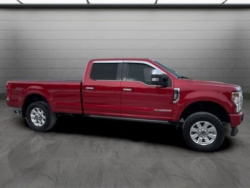 Used 2022 Ford F350 Platinum w/ FX4 Off-Road Package image 14