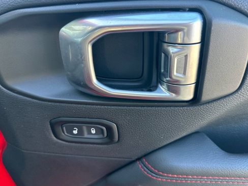 Used 2023 Jeep Wrangler Unlimited Rubicon 4xe image 19