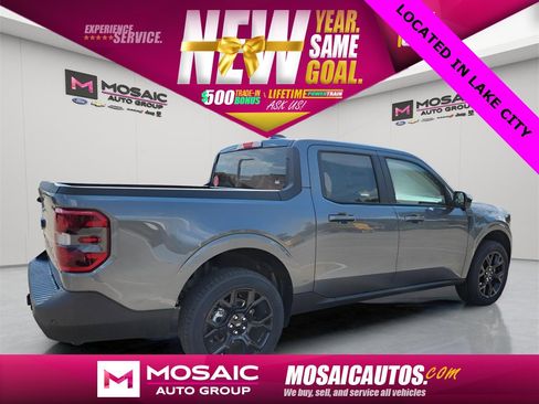 New 2025 Ford Maverick Lariat w/ Black Appearance Package image 8