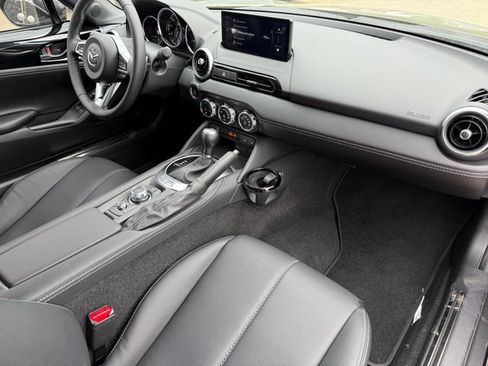 New 2025 MAZDA MX-5 Miata Grand Touring RWD image 17