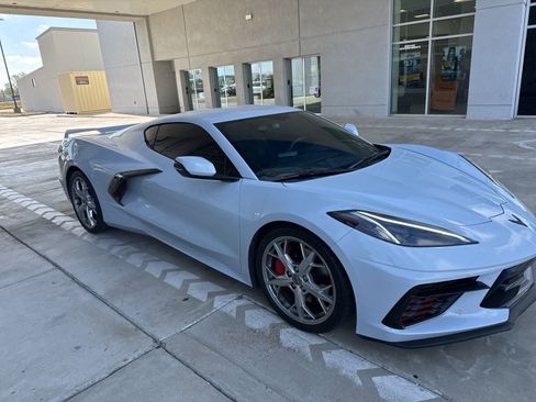 Used 2023 Chevrolet Corvette Stingray Coupe w/ Z51 Performance Package image 6