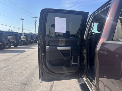 Used 2019 Ford F250 Lariat w/ Lariat Ultimate Package AWD/4WD image 15