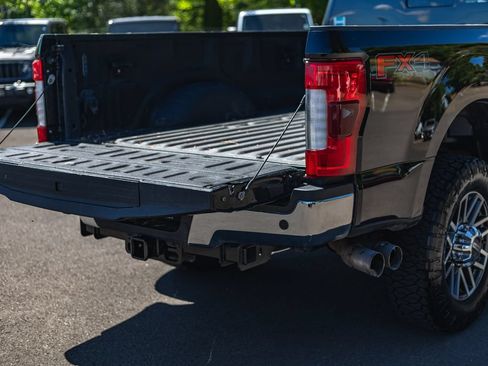 Used 2017 Ford F350 Lariat w/ Lariat Ultimate Package AWD/4WD image 8