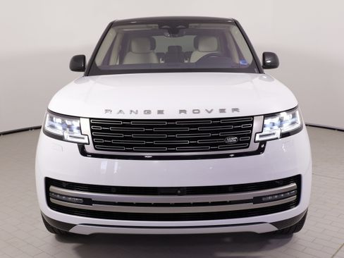 Used 2023 Land Rover Range Rover SE image 4
