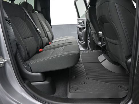 New 2026 RAM 1500 4x4 Crew Cab image 15