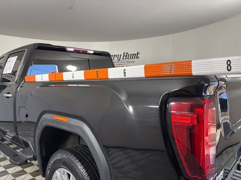 Used 2022 GMC Sierra 2500 Denali image 7