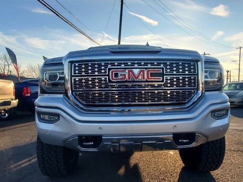 Used 2018 GMC Sierra 1500 Denali w/ Denali Ultimate Package image 2