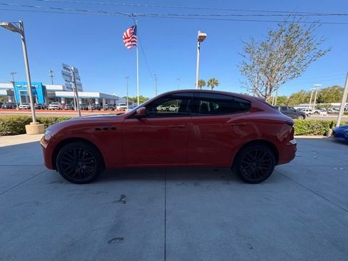 Used 2023 Maserati Levante Modena image 16