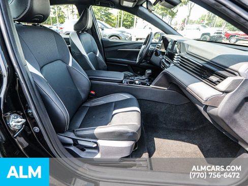 Used 2025 Toyota Camry SE image 24