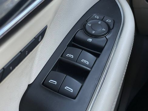 Used 2023 Buick Envision Avenir FWD image 12